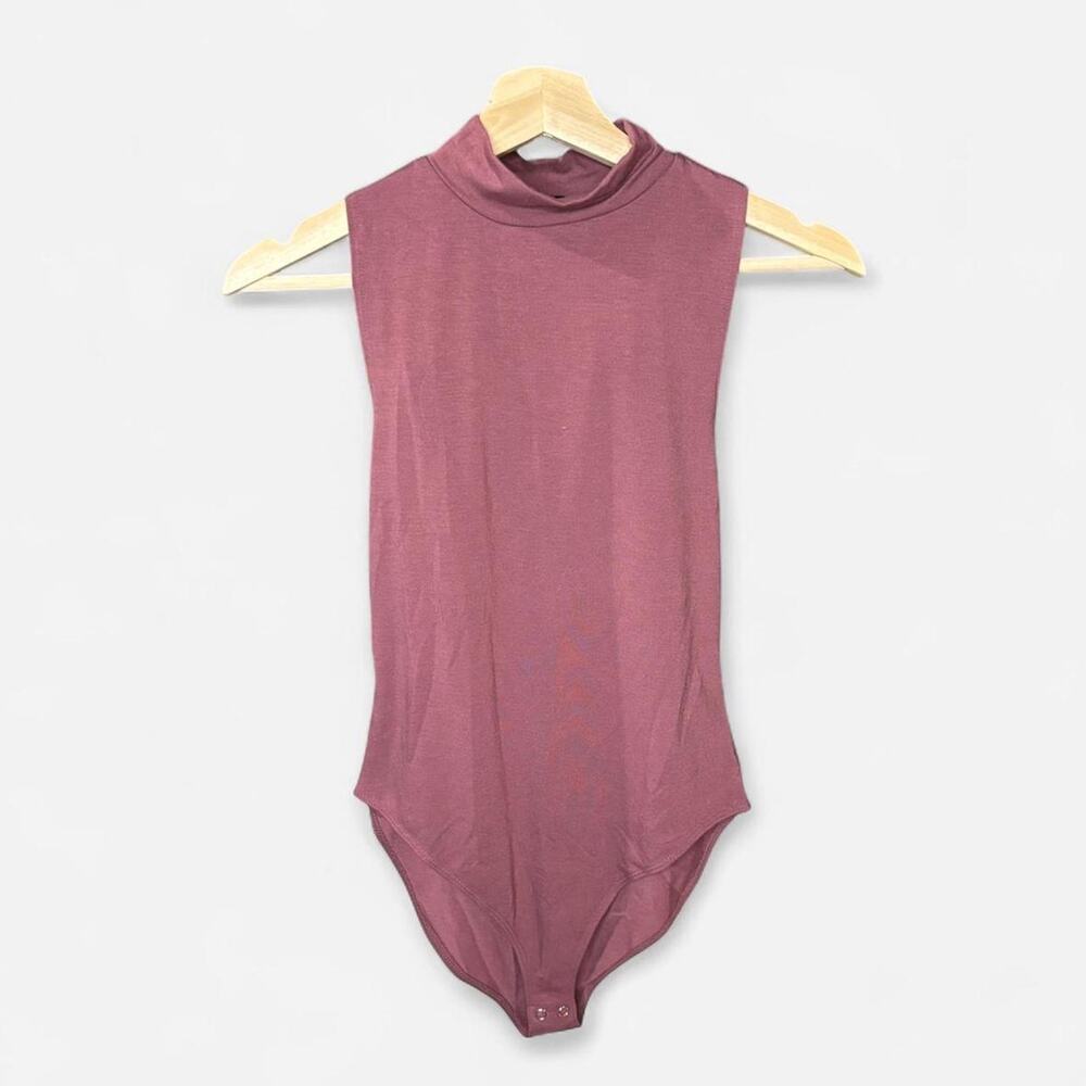 Forever 21 Mock Neck Sleeveless Bodysuit Wine Burgundy Medium NWT